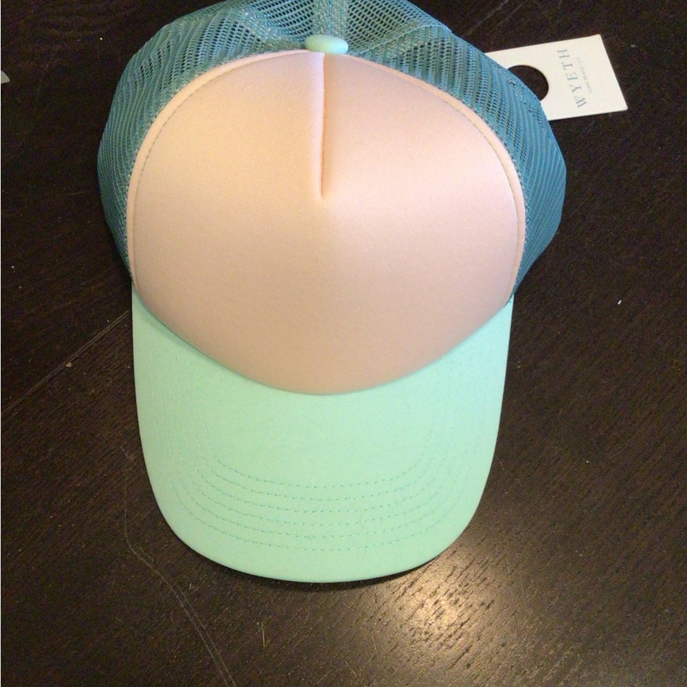 NEW! Wyeth seafoam trucker